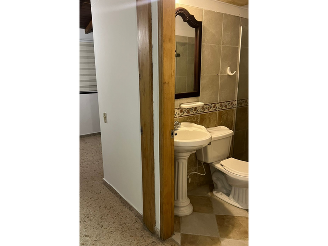 Casa de 7 alcobas en venta en San Antonio De Pereira, Rionegro, 300 m² · foto 4 de 24