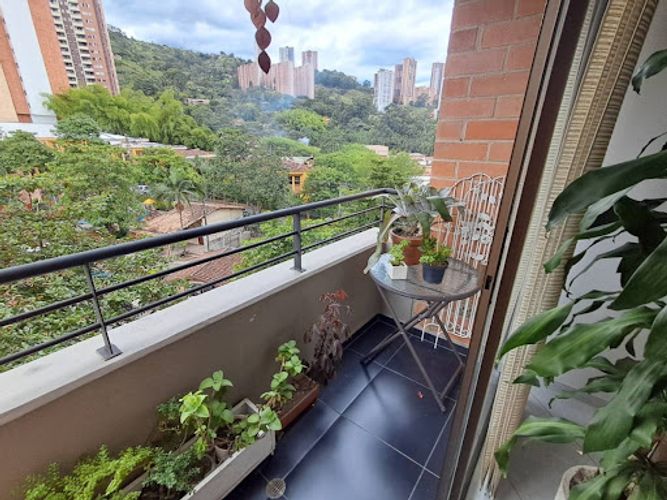 Apartamento de 1 alcoba en arriendo en Loma Del Barro, Sabaneta, 76 m² · foto 10 de 24