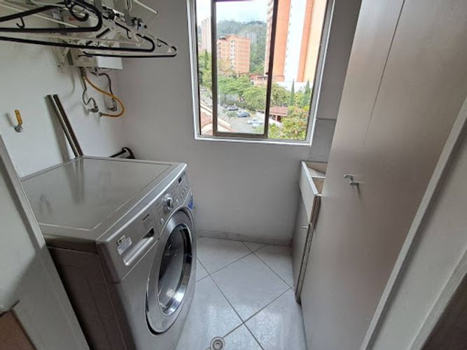 Apartamento de 1 alcoba en arriendo en Loma Del Barro, Sabaneta, 76 m² · foto 24 de 24