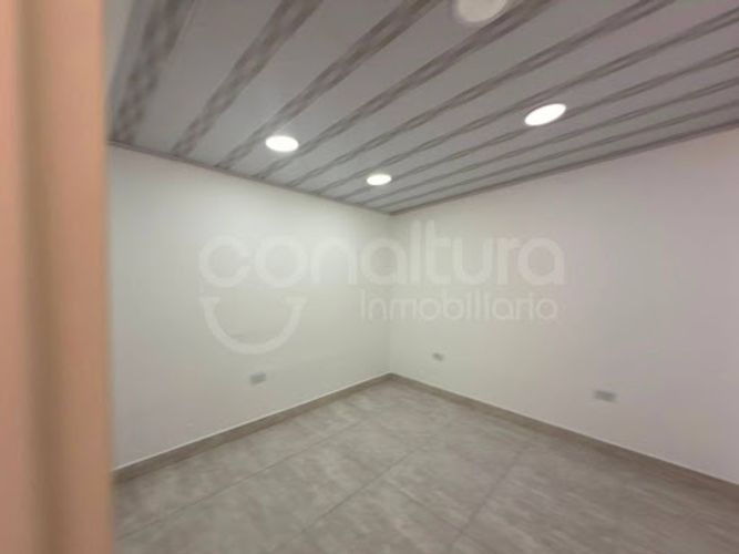 Casa de 10 alcobas en venta en Los Colores, Medellín, 213 m² · foto 9 de 24