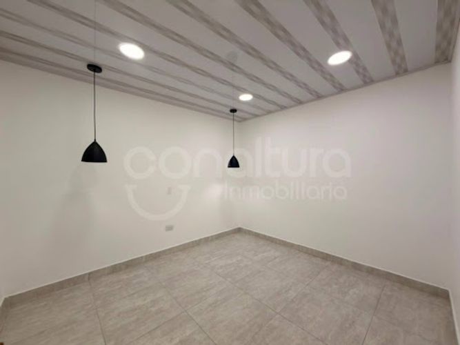 Casa de 10 alcobas en venta en Los Colores, Medellín, 213 m² · foto 10 de 24