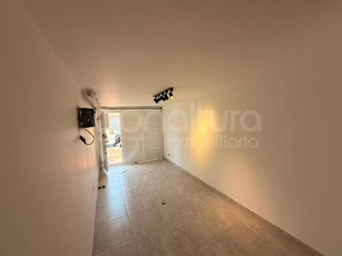 Casa de 10 alcobas en venta en Los Colores, Medellín, 213 m² · foto 13 de 24