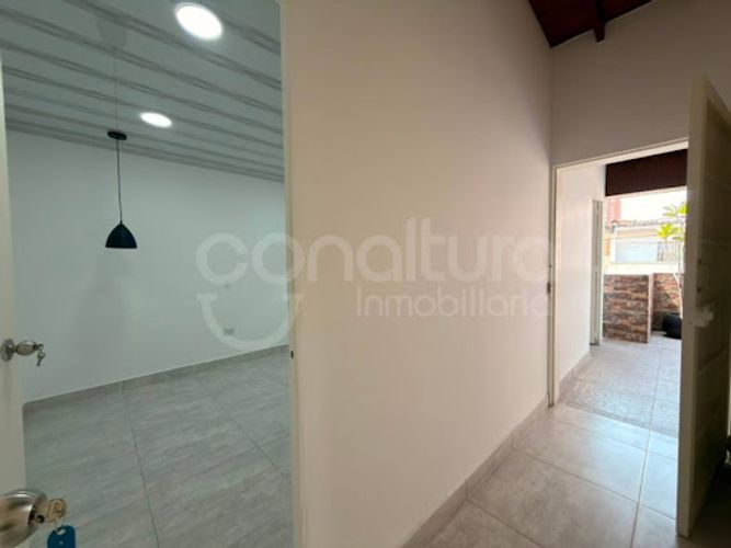 Casa de 10 alcobas en venta en Los Colores, Medellín, 213 m² · foto 14 de 24