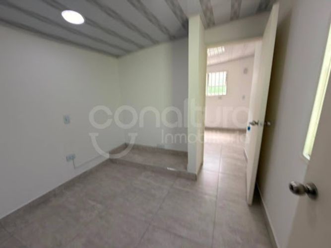 Casa de 10 alcobas en venta en Los Colores, Medellín, 213 m² · foto 15 de 24