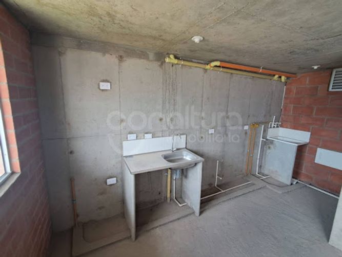 Apartamento de 2 alcobas en venta en Santa Ana, Bello, 63 m² · foto 2 de 20