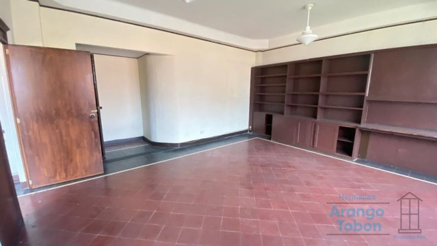 Local en venta en Media Luna, Medellín, 92 m² · foto 9 de 11