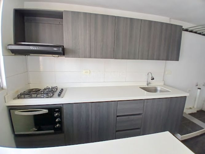 Apartamento en venta en Zona Rural, Itagüí · foto 2 de 16