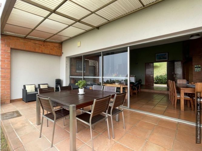 Casa de 4 alcobas en venta en Altos Del Poblado, Medellín, 600 m² · foto 10 de 24