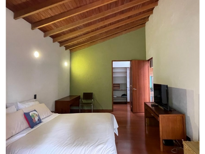 Casa de 4 alcobas en venta en Altos Del Poblado, Medellín, 600 m² · foto 11 de 24