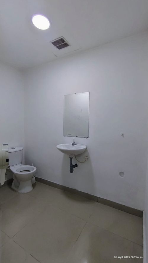 Local en arriendo en Villa Nueva, Medellín, 110 m² · foto 10 de 15