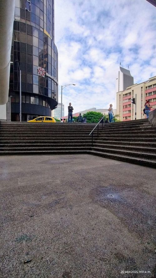 Local en venta en La Candelaria, Medellín, 110 m² · foto 2 de 15