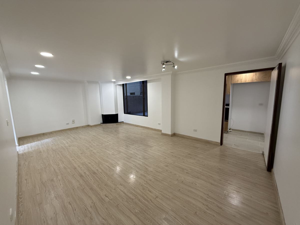 Apartamento en Arriendo en Escuela de infanteria, Bogotá
