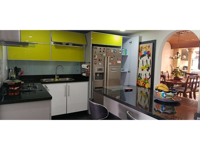 Apartamento de 4 alcobas en arriendo en Chico Norte, Bogotá, 220 m² · foto 8 de 18
