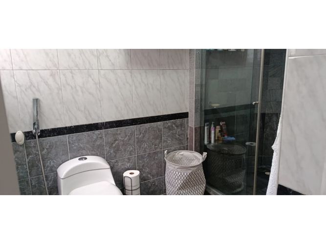 Apartamento de 4 alcobas en arriendo en Chico Norte, Bogotá, 220 m² · foto 15 de 18