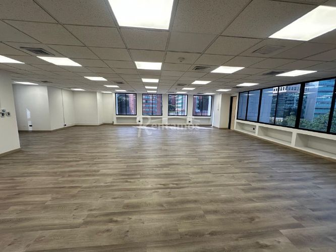 Oficina en arriendo en Patio Bonito, Medellín, 125 m² · foto 6 de 24