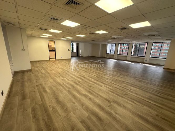 Oficina en arriendo en Patio Bonito, Medellín, 125 m² · foto 14 de 24