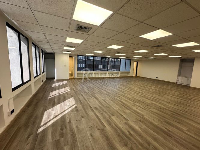 Oficina en arriendo en Patio Bonito, Medellín, 125 m² · foto 15 de 24