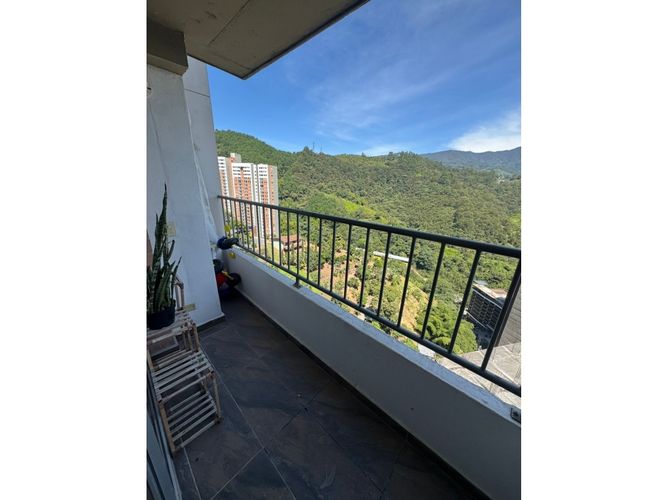 Apartamento de 3 alcobas en venta en Vegas De San Jose, Sabaneta, 60 m² · foto 3 de 21