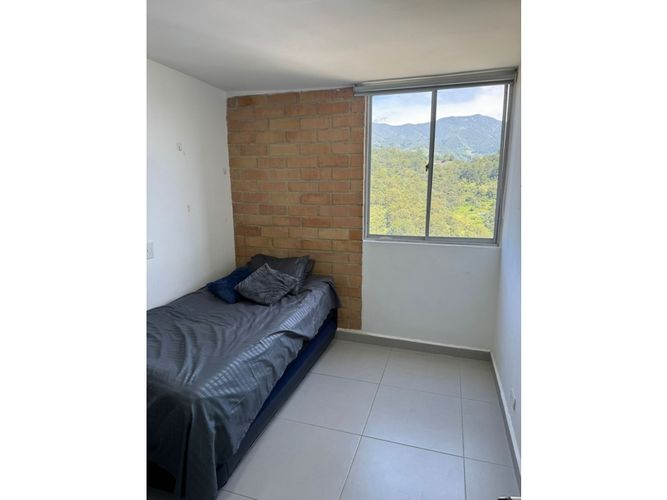 Apartamento de 3 alcobas en venta en Vegas De San Jose, Sabaneta, 60 m² · foto 5 de 21