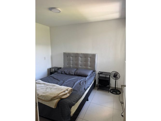 Apartamento de 3 alcobas en venta en Vegas De San Jose, Sabaneta, 60 m² · foto 11 de 21