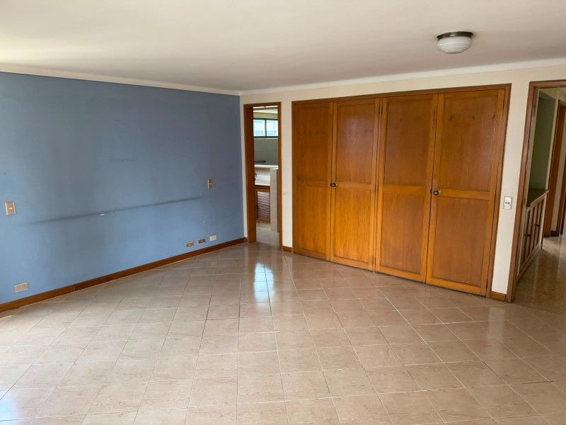 Apartamento en venta en Castropol, Medellín · foto 3 de 15