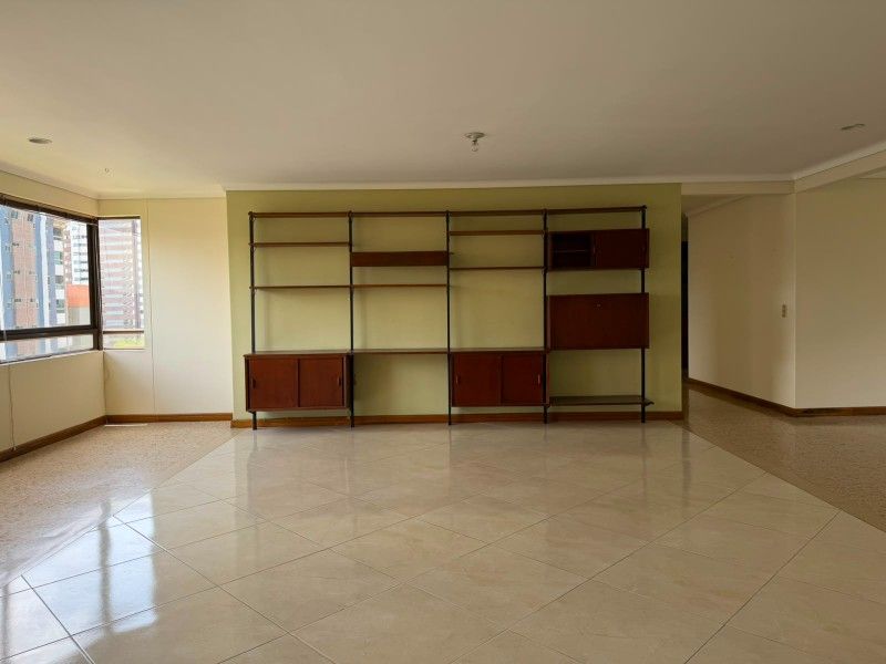 Apartamento en venta en Castropol, Medellín · foto 4 de 15