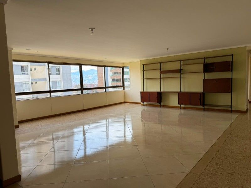 Apartamento en venta en Castropol, Medellín · foto 5 de 15