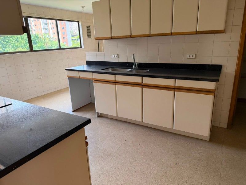 Apartamento en venta en Castropol, Medellín · foto 8 de 15