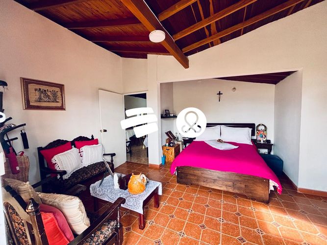 Finca en venta en Vallano, Envigado, 4920 m² · foto 7 de 16