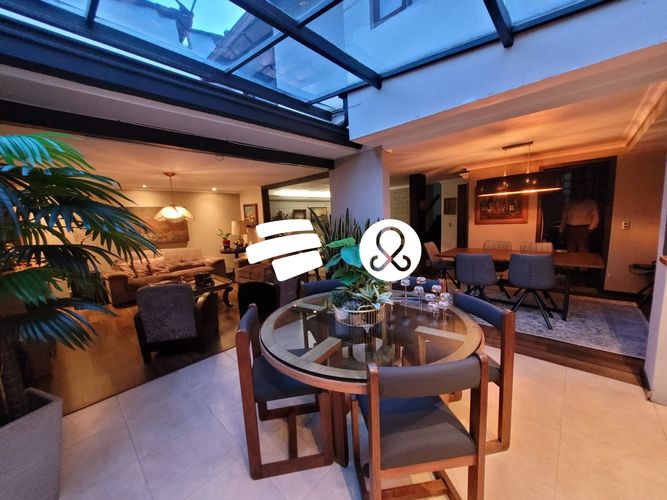 Casa de 3 alcobas en venta en Gascuña, Envigado, 220 m² · foto 6 de 13