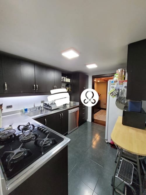 Casa de 3 alcobas en venta en Gascuña, Envigado, 220 m² · foto 7 de 13