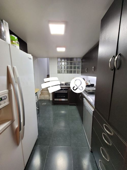 Casa de 3 alcobas en venta en Gascuña, Envigado, 220 m² · foto 8 de 13