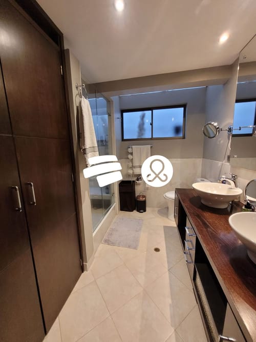 Casa de 3 alcobas en venta en Gascuña, Envigado, 220 m² · foto 11 de 13