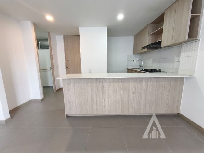 Apartamento en venta en El Poblado, Medellín · foto 4 de 21