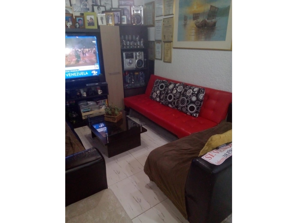Casa en venta en San Jose De Bavaria, Bogotá · foto 3 de 16