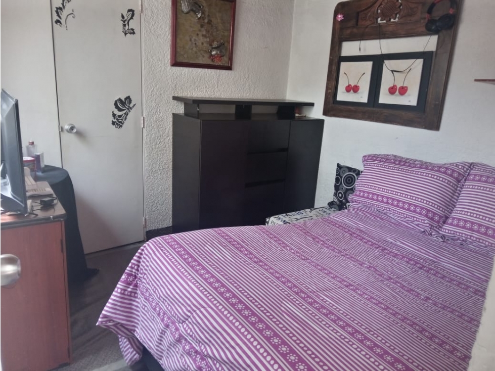 Casa en venta en San Jose De Bavaria, Bogotá · foto 8 de 16