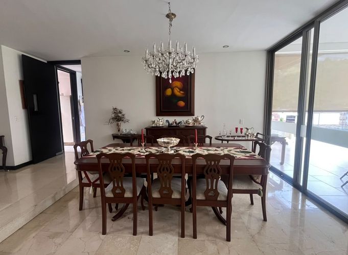 Casa de 4 alcobas en venta en Lagos Del Cacique, Bucaramanga, 380 m² · foto 2 de 23