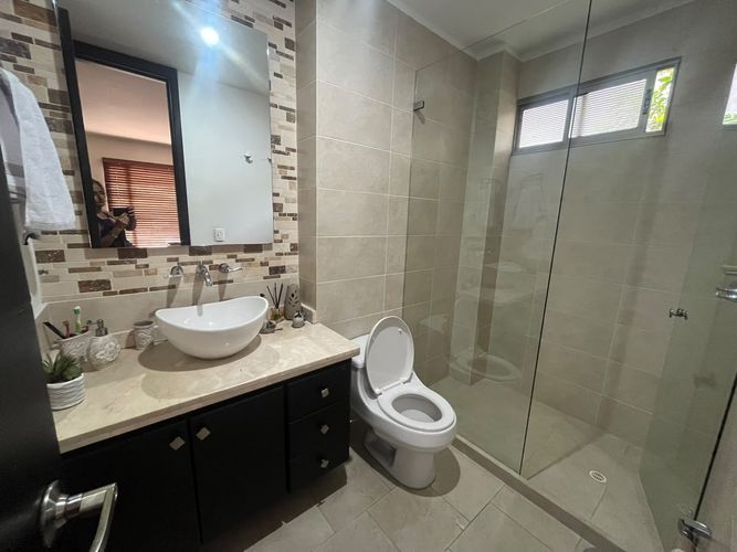 Casa de 4 alcobas en venta en Lagos Del Cacique, Bucaramanga, 380 m² · foto 8 de 23