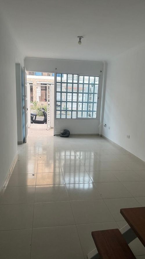 Casa de 3 alcobas en venta en Ciudad 2000, Cali, 180 m² · foto 6 de 24