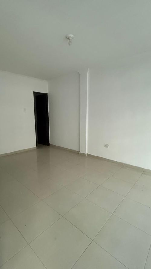 Casa de 3 alcobas en venta en Ciudad 2000, Cali, 180 m² · foto 3 de 24