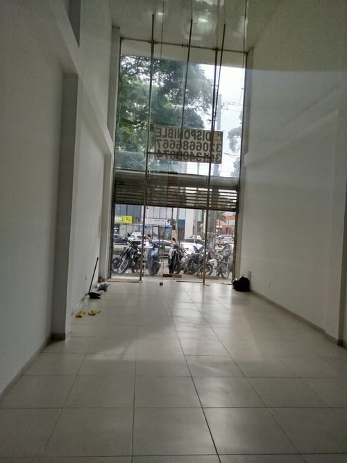 Local en arriendo en Tequendama, Cali, 150 m² · foto 2 de 14
