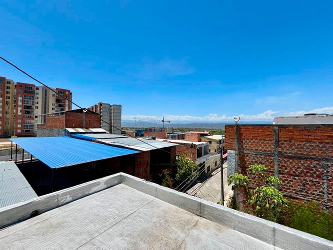 Casa de 4 alcobas en venta en Altos Del Peñon, Girardot, 152 m² · foto 3 de 23