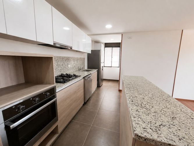 Apartamento de 3 alcobas en venta en Calahorra, Cajicá, 103 m² · foto 2 de 24