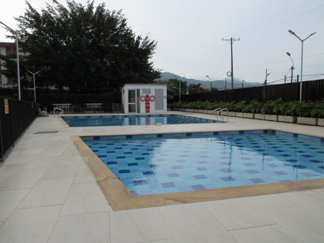 Apartamento en venta en Prados Del Norte, Cali · foto 11 de 16