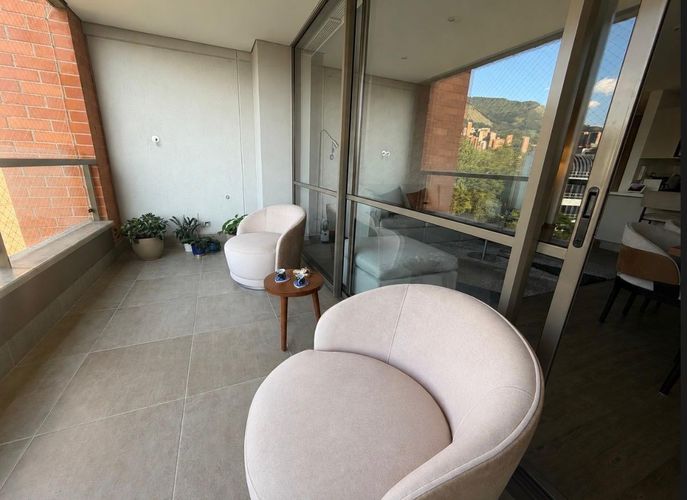 Apartamento en venta en El Poblado, Medellín · foto 7 de 18