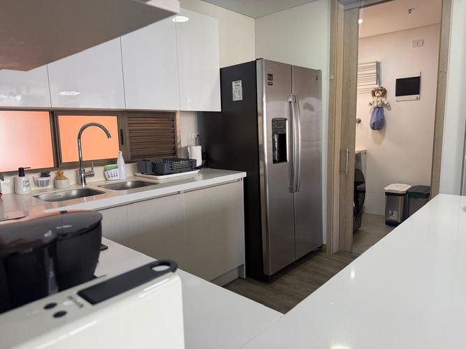 Apartamento en venta en El Poblado, Medellín · foto 4 de 18