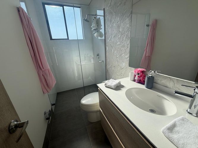 Apartamento en venta en El Poblado, Medellín · foto 13 de 18