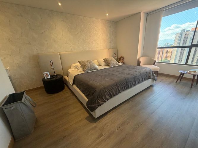 Apartamento en venta en El Poblado, Medellín · foto 8 de 18