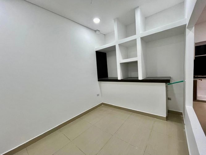 Casa de 7 alcobas en venta en Br. Portachuelo, Girardot, 156 m² · foto 20 de 24