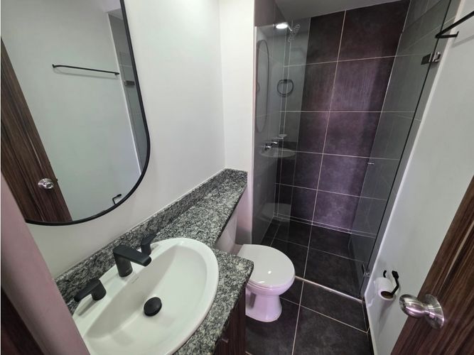 Apartamento de 3 alcobas en venta en Niquia, Bello, 61 m² · foto 4 de 12